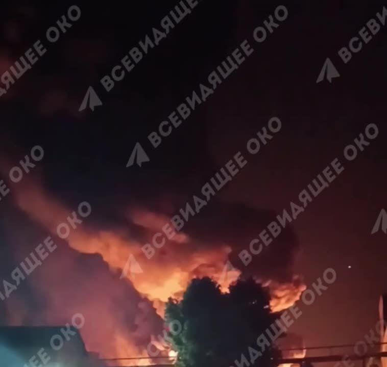 На Украине сегодня снова была громкая и огненная ночь