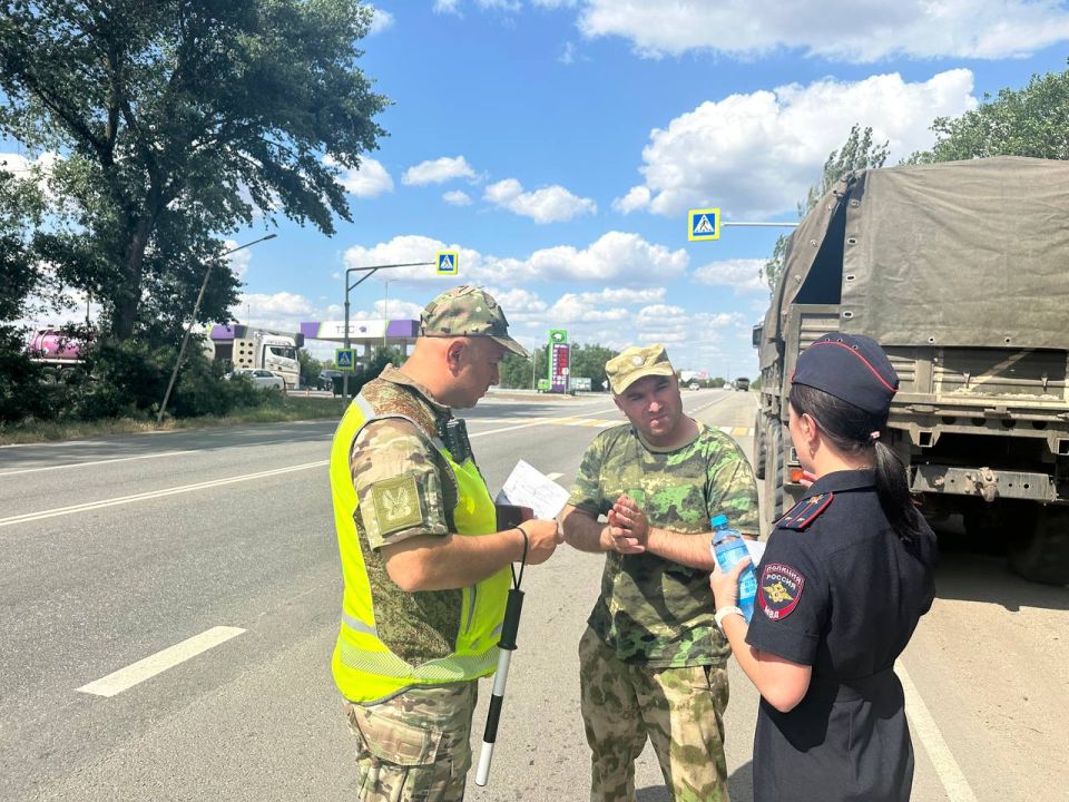 Сотрудники Госавтоинспекции совместно с инспекторами ДПС 219 военной автомобильной инспекции (территориальная) провели профилактическое мероприятие «Утомленный водитель», направленное на снижение аварийности на дорогах...
