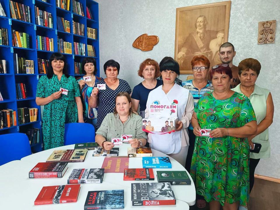 Память и добро: в Акимовке прошла благотворительная акция «Красная Гвоздика»
