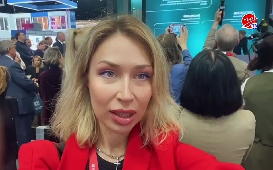 Подписание соглашения о сотрудничестве с Ленинградской областью на ПМЭФ-2025