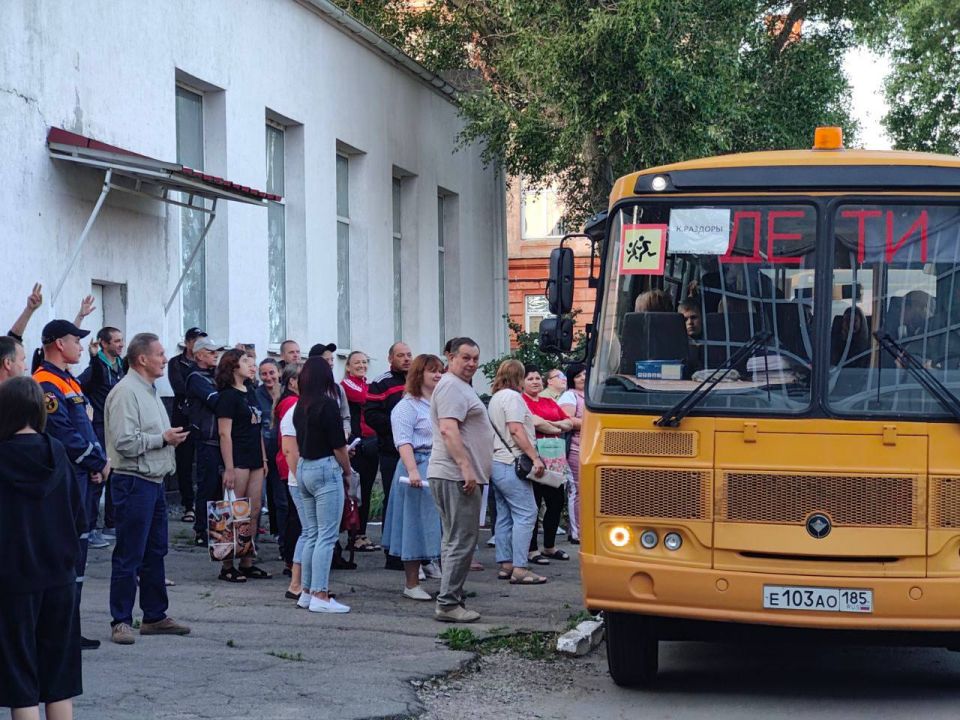Продолжаем отправлять детей из подшефных территорий на отдых