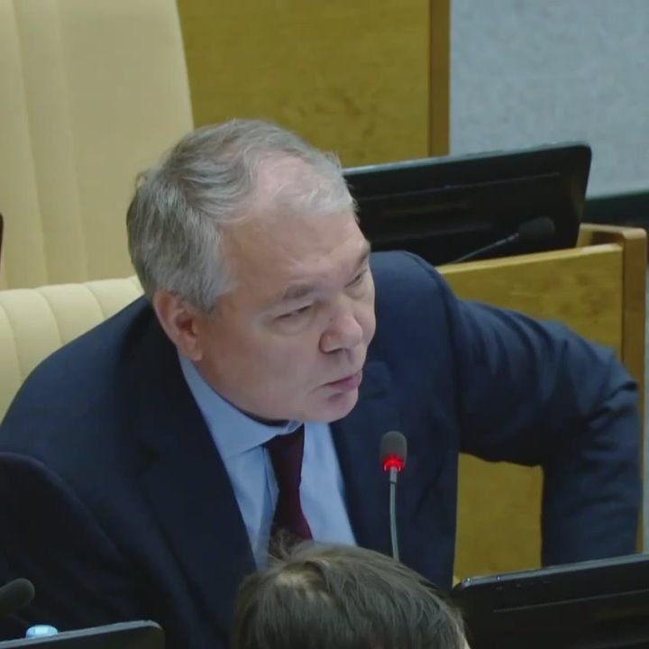Председатель Комитета по делам СНГ, евразийской интеграции и связям с соотечественниками Леонид Калашников сообщил об итогах законодательной работы в сфере противодействия незаконной миграции