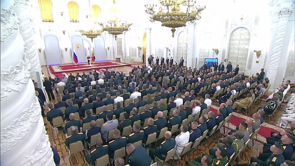 Владимир Рогов: Верховный и лучшие выпускники