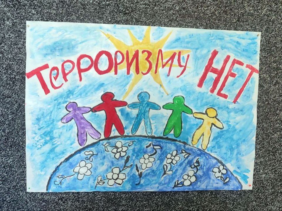 Плодородненский дом культуры провел акцию «Дети против террора»
