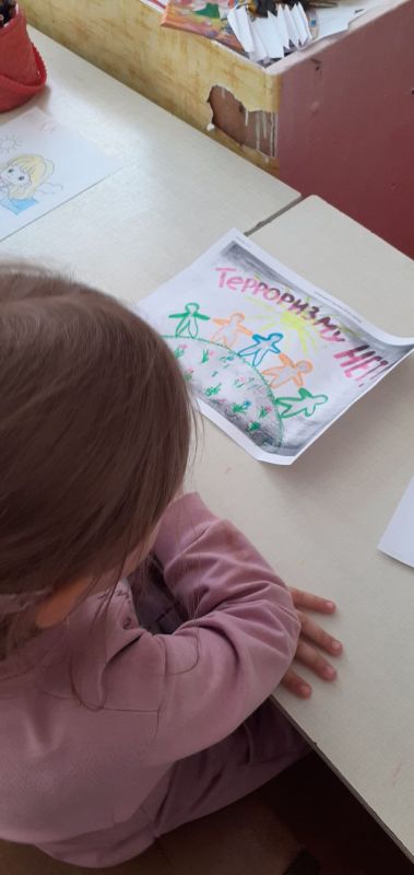 «Дети против террора». В Богдановском клубе-филиале Черниговского муниципального округа, прошла лекция для детей, посвященная противодействию терроризму и экстремизму под названием &quot;Дети против террора&quot;