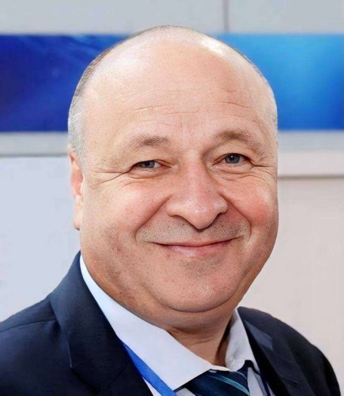 Сегодня день рождения отмечает заместитель Председателя Правительства Запорожской области по развитию инфраструктуры и топливно-энергетического комплекса Игорь Сунцов