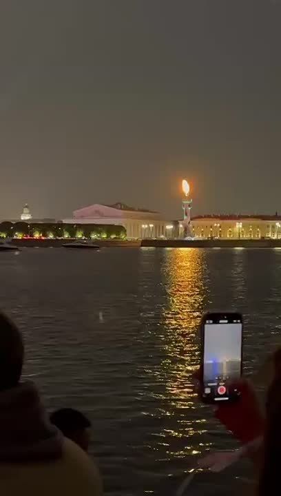 Праздник выпускников «Алые паруса» в Санкт-Петербурге 2025: Мечты под алыми парусами 28 июня 2025 года Санкт-Петербург вновь стал эпицентром молодёжного торжества — праздника выпускников «Алые паруса», который прошёл в...