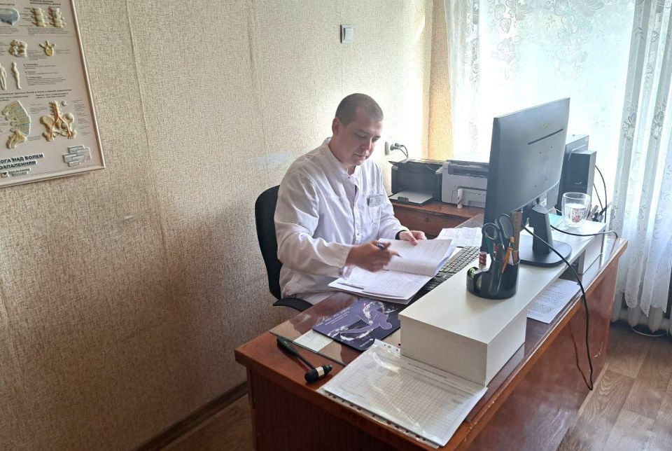 Пензенские врачи в Токмаке ежедневно оказывают помощь 20 и более пациентам