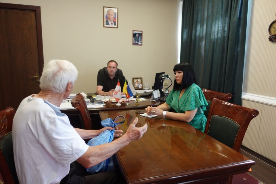 Глава Токмакского муниципального округа Александр Калмыков провел личный прием граждан