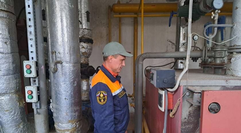 Пензенские специалисты проверили теплопункты в школах Токмакского и Пологовского округов