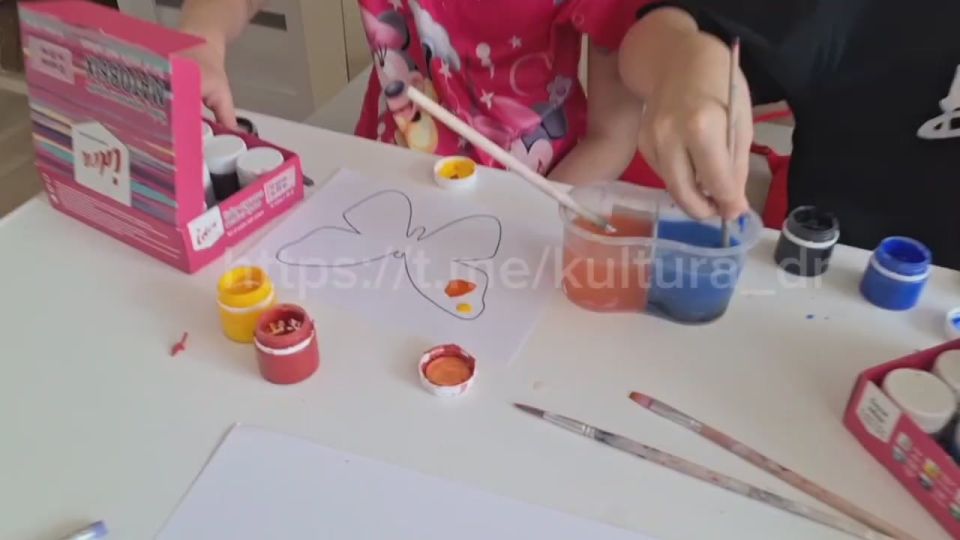 Сегодня в Детском музейном центре ДК "Горняк" города Днепрорудное прошло увлекательное занятие кружка декоративного и прикладного творчества!