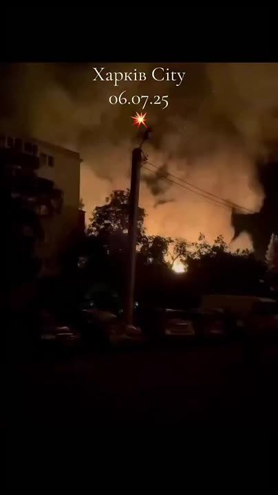 Небо над Киевом снова гудит: в городе гаснет свет