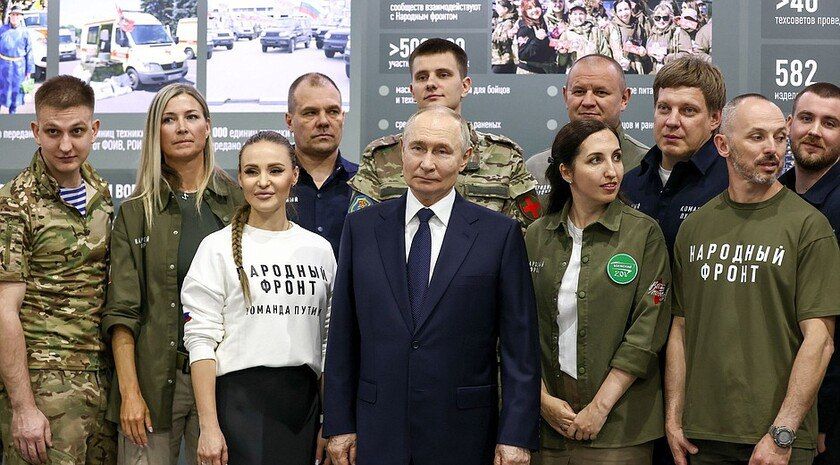 Путин: вся Россия сегодня стала единым сплоченным народным фронтом