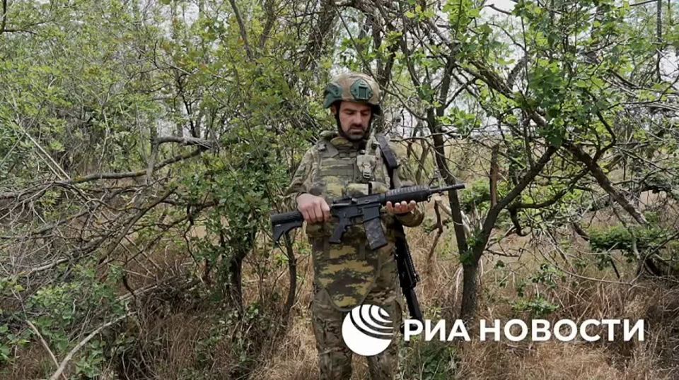 Трофейное оружие из стран НАТО уже помогает России освобождать Запорожскую область, заявил РИА Новости бывший украинский солдат, перешедший на сторону России, боец отряда имени Мартына Пушкаря с позывным "Щука"