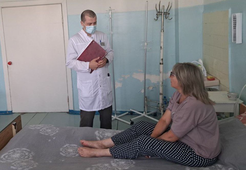 Врачи из Пензенской области продолжают оказывать помощь пациентам Токмакской центральной районной больницы