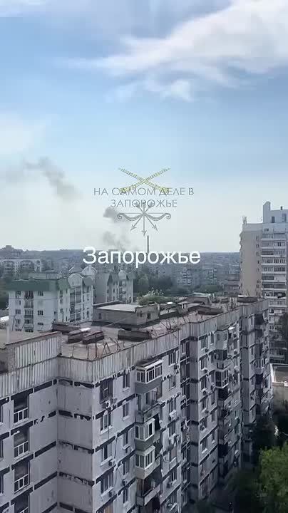 Ещё видео сегодняшних прилетов по Запорожью