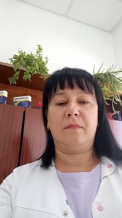 1Шульга Анна Кирилловна, фармацевт из аптечного пункта № 9, который находится в селе Гирсовка Приазовского района