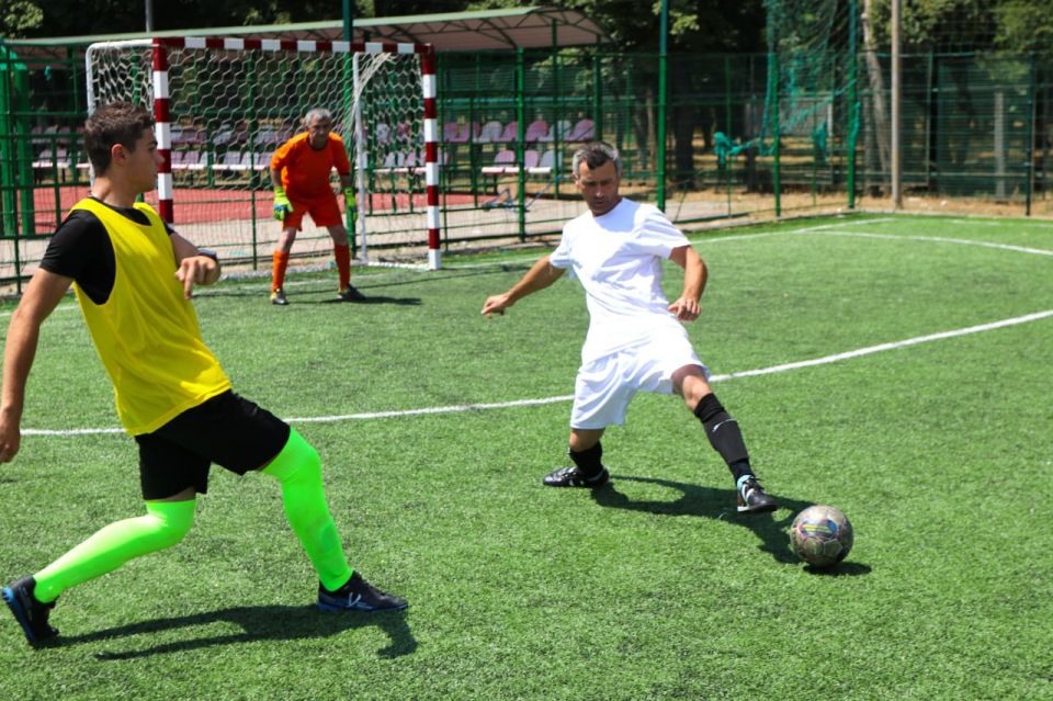 Команда Приморского муниципального округа принимает участие в Спартакиаде среди государственных и муниципальных служащих, посвященной 80-летию Победы в Великой Отечественной войне 1941-1945 гг