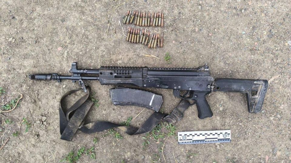 Полицейские Запорожской области изъяли у жителя села Каменка патроны и автомат Калашникова