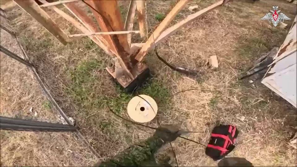 Минобороны России: Связисты 58-й общевойсковой армии группировки войск «Днепр» организуют стабильное управление войсками в Запорожской области