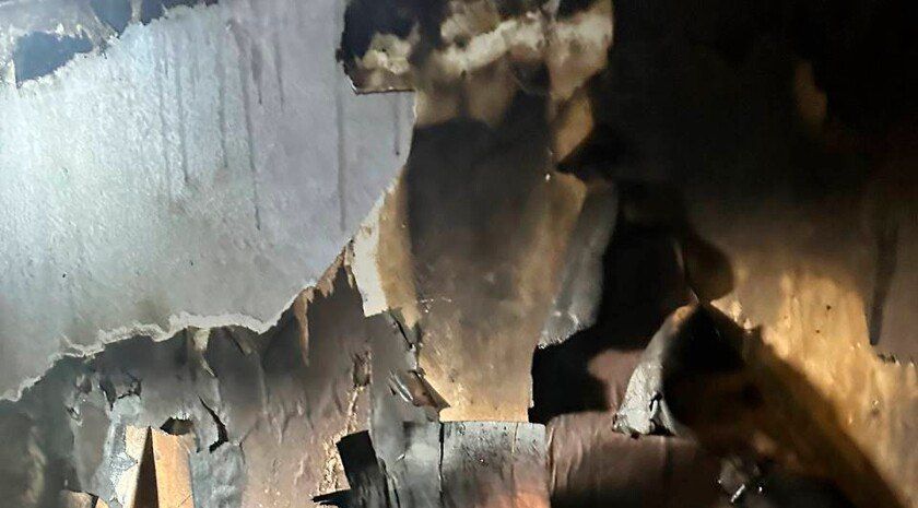 В Бердянске при пожаре в многоэтажке погибли мужчина и ребенок