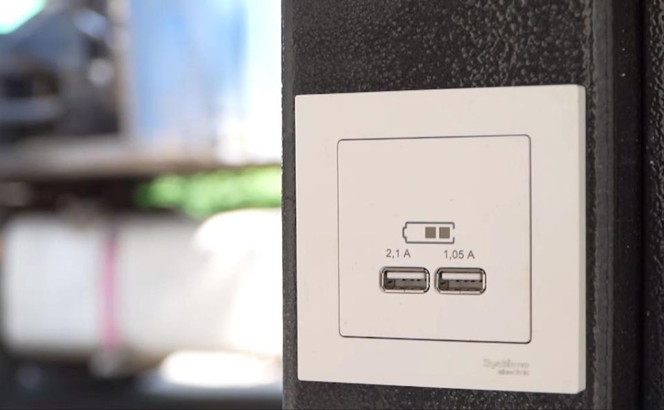 Власти Мелитополя Запорожской области установили первую «умную» остановку