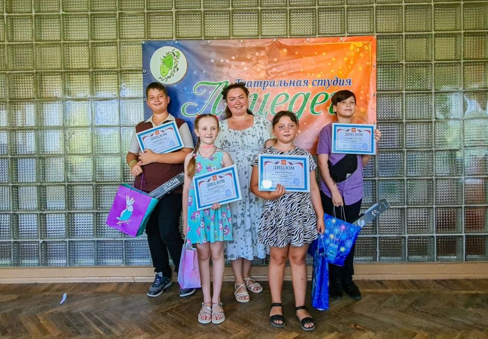 Воспитанники Бердянской театральной студии приняли участие в творческом конкурсе