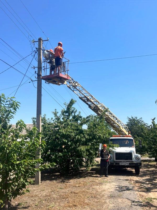В селе Терпенье обновляют уличное освещение