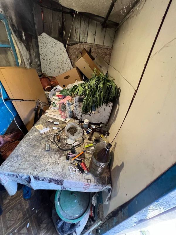 Сотрудники полиции Запорожской области задержали подозреваемого в незаконном хранении наркотических средств