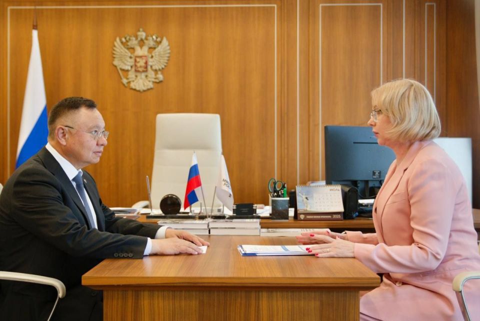 Ирина Гехт: Сегодня в Москве с главой Минстроя РФ Иреком Энваровичем Файзуллиным обсудили текущие проекты, которые реализуются в НАО, и их результаты