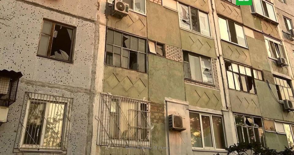 ВСУ обстреляли закрытый детсад и дома в Энергодаре: есть пострадавшая