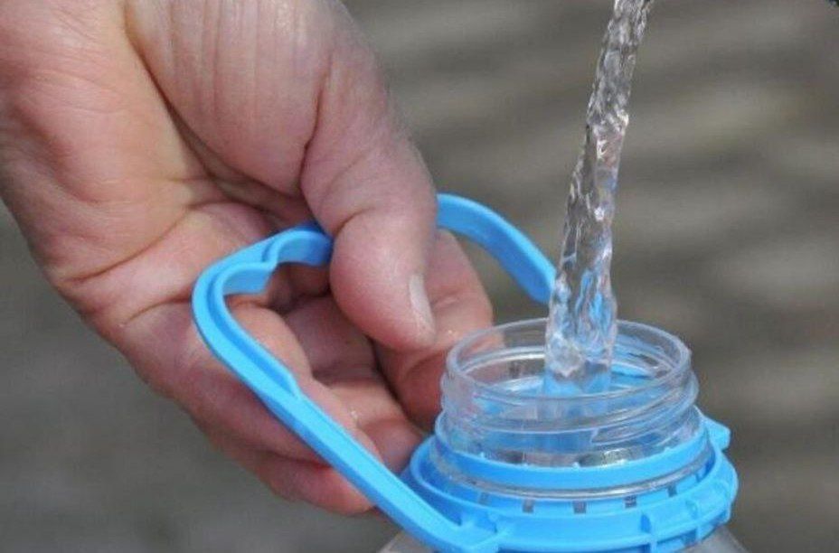 Помимо бесплатной раздачи воды увеличен подвоз воды для продажи в магазинах