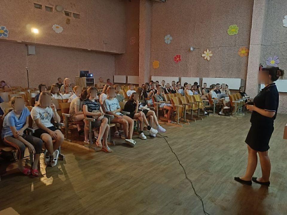 ��� � ������ �� ���� ��������: � ��������� ����������� ������ �������������� ��� � �������� ���������������� � ��������� ����������