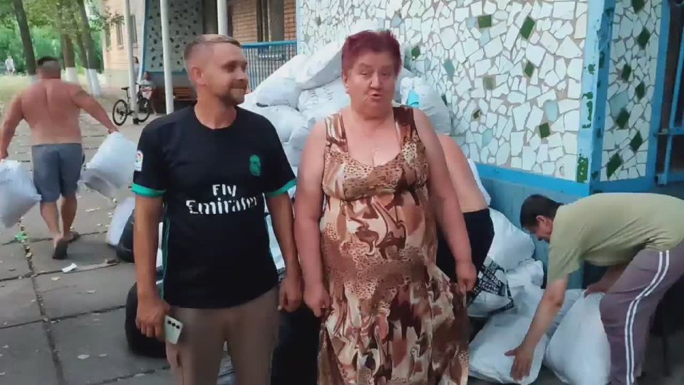 Анна Хорошун: Временно перемещенным гражданам передана гуманитарная помощь из Краснодара