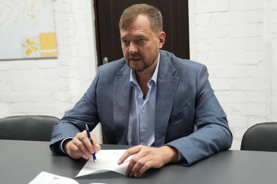 Евгений Балицкий: Провел рабочую встречу с главой администрации города Бердянска Андреем Анатольевичем Ковганко, обсудили основные вопросы деятельности органов местного самоуправления и планы работы на предстоящий период