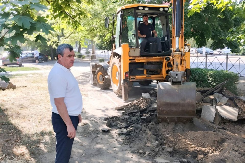 Сергей Золотарёв: На улице Кирова проводится ремонт тротуара