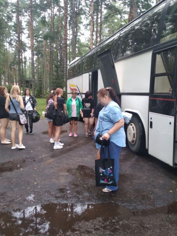 В Тверскую область прибыла первая группа детей из Бердянска