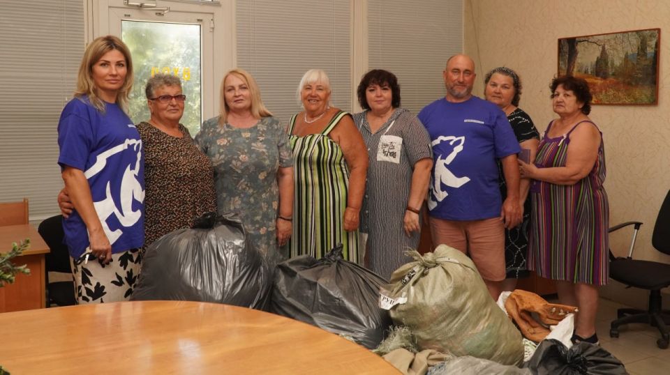 Взаимовыручка и поддержка: "Единая Россия" помогает "Возрождению"