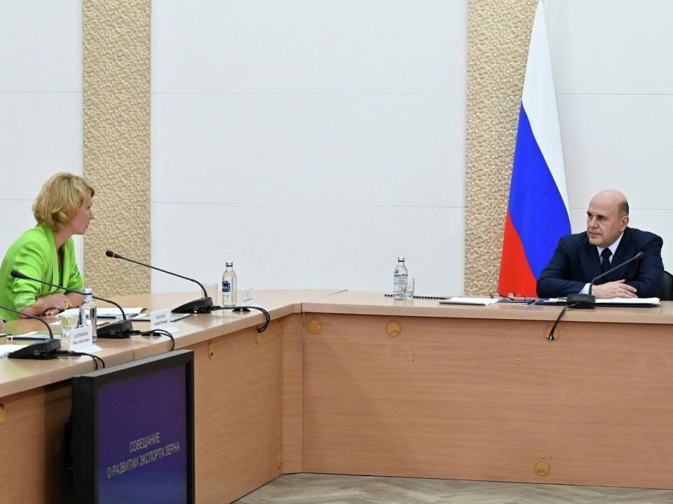 Вопросы экспорта зерна обсудили на совещании под руководством Председателя Правительства Михаила Мишустина