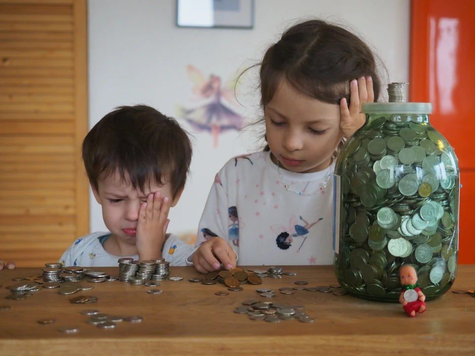 В Запорожской области для детей провели урок финансовой грамотности