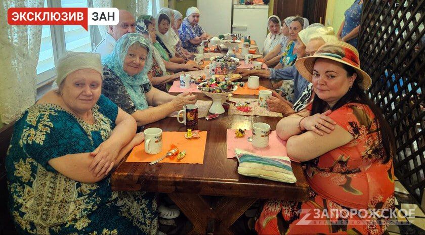 Молитвой и чаепитием отметили верующие Мелитополя День православной бабушки