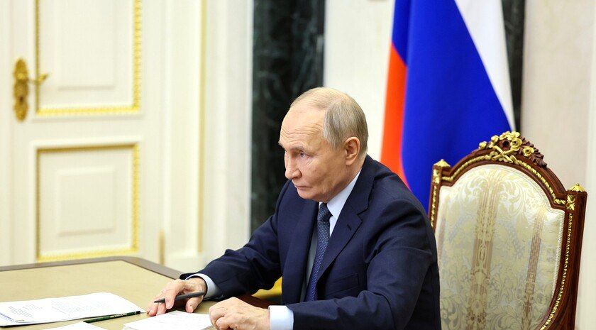 Президент РФ обсудил с членами Совбеза морскую политику и подготовку к ЕДГ