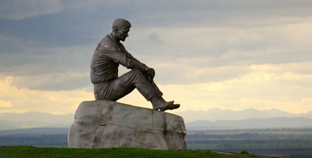 25 июля 1929 в с.Сростки на Алтае родился Василий Шукшин (1929-1974, 45 лет)