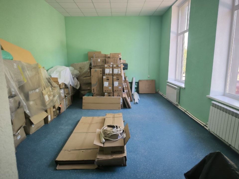 Культурный центр Акимовского округа стремительно меняет облик: готовность ремонта достигла 72%