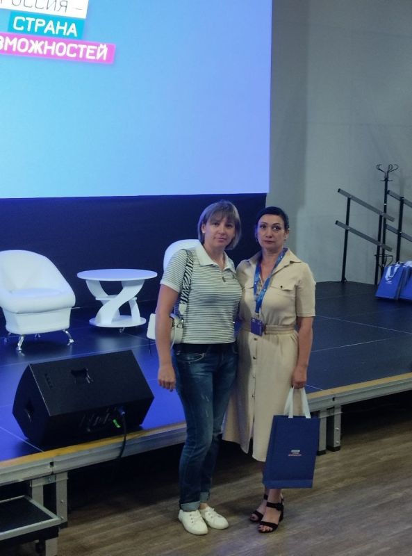 НАШИ ПЕДАГОГИ — НА ПЛАМЕННОЙ ПЛАТФОРМЕ «РОССИЯ ВОЗМОЖНОСТЕЙ»!