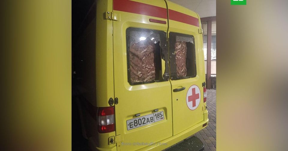 Украинский дрон ударил по машине скорой помощи в Запорожье