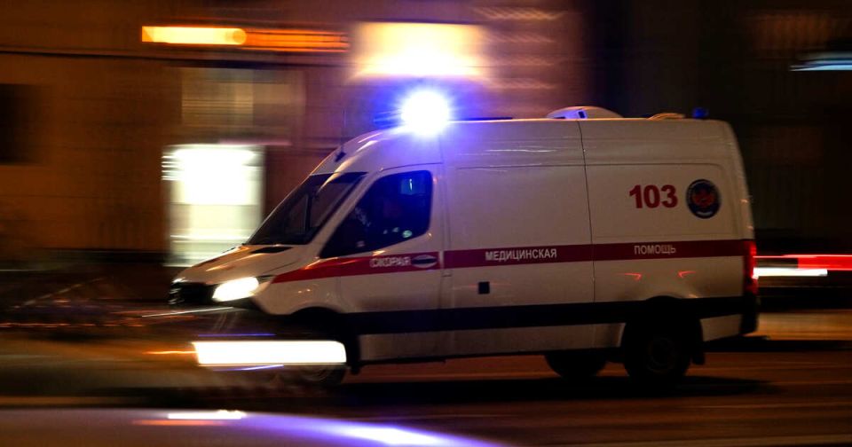 Два человека пострадали при атаке дрона ВСУ на скорую в Запорожской области