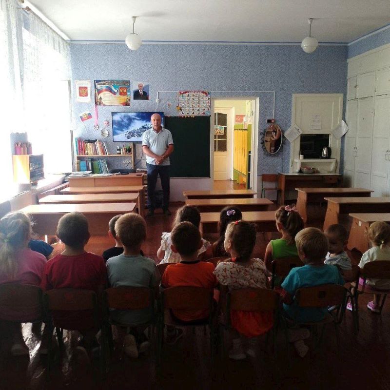 В пгт. Пришиб Михайловского округа провели урок по гражданской обороне