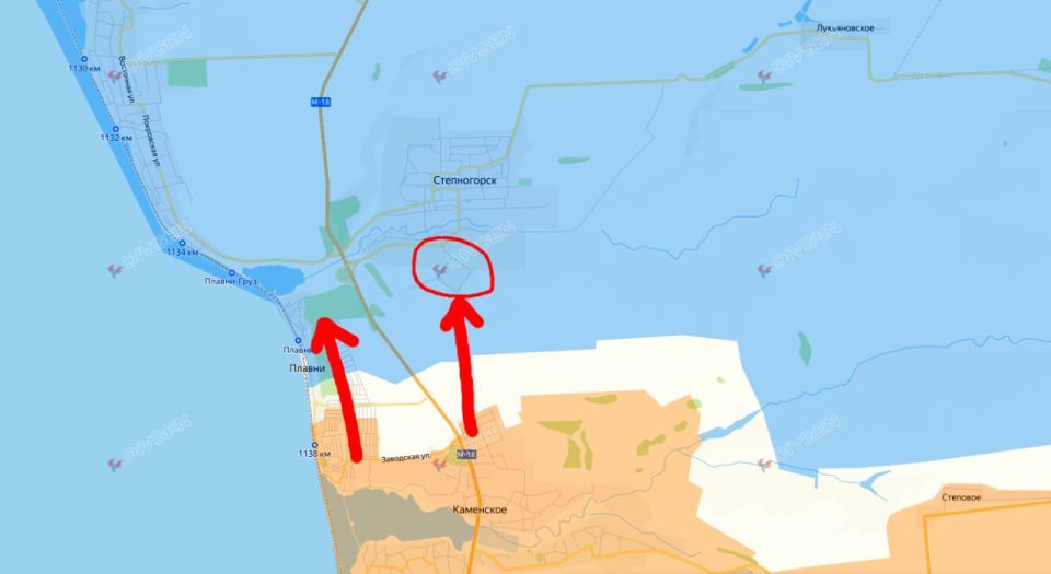 В Запорожской области штурмовые отряды ВС РФ зачистили н.п. Плавни и сегодня ночью закрепились на окраине Степногорска (3-й мкрн), сообщает "Condottiero"