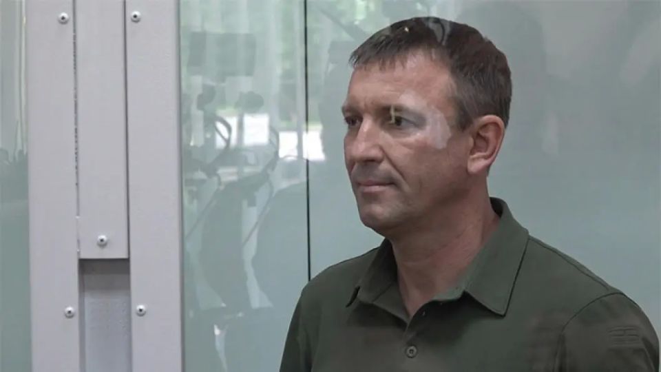 Его осудили, а после — наградили: Дело генерала Попова. Улыбался не зря? В Кремле неожиданно указали на "прерогативы"